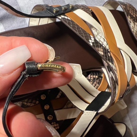 COLE HAAN leather sandal for women size 6.5 like new I accept offers - Picture 5 of 5